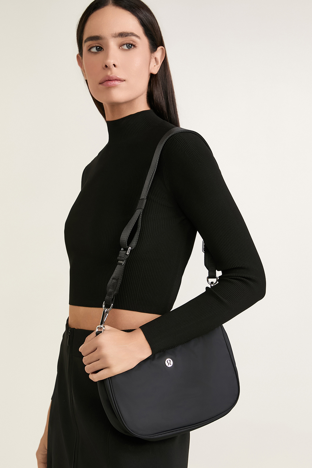 תמונת כל הלוק של Adjustable Mini Shoulder Bag 3L LULULEMON